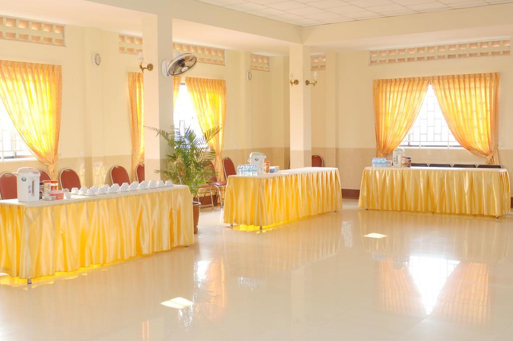 Reaksmey Battambang Hotel Chambre photo